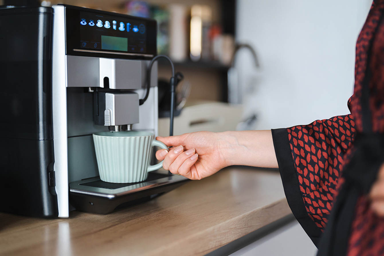 Kaffee&shy;maschinen bei Muster Elektro in Musterstadt